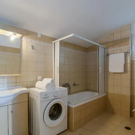 Апартаменты Kaizer Beach House Перама